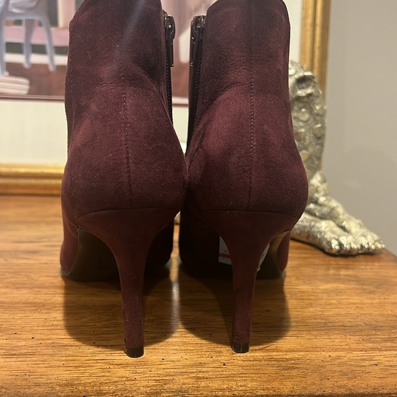 Alfani Step Flex ankle boots. - Picture 3 of 5